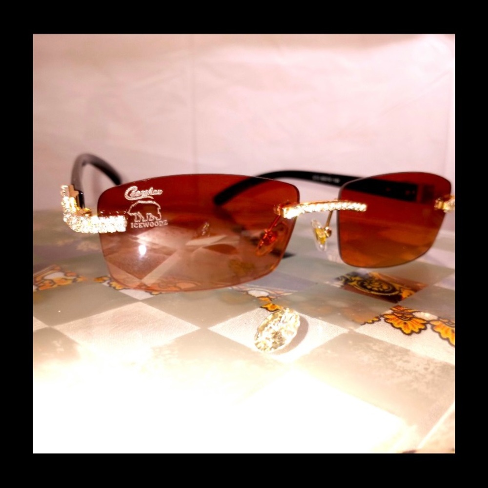 Assorted Sunglasses - Picture 6 of 12